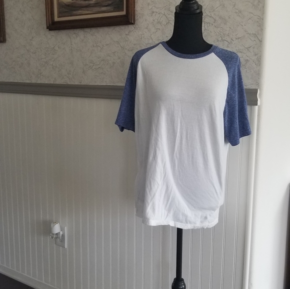 3 for 1 price. Men's Mix Bag Tshirts Medium to Large - Picture 4 of 8